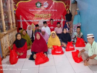 Yayasan Darul Ilmi Cikalong Cibitung-Pandeglang Gelar Bukber Hingga Santunan